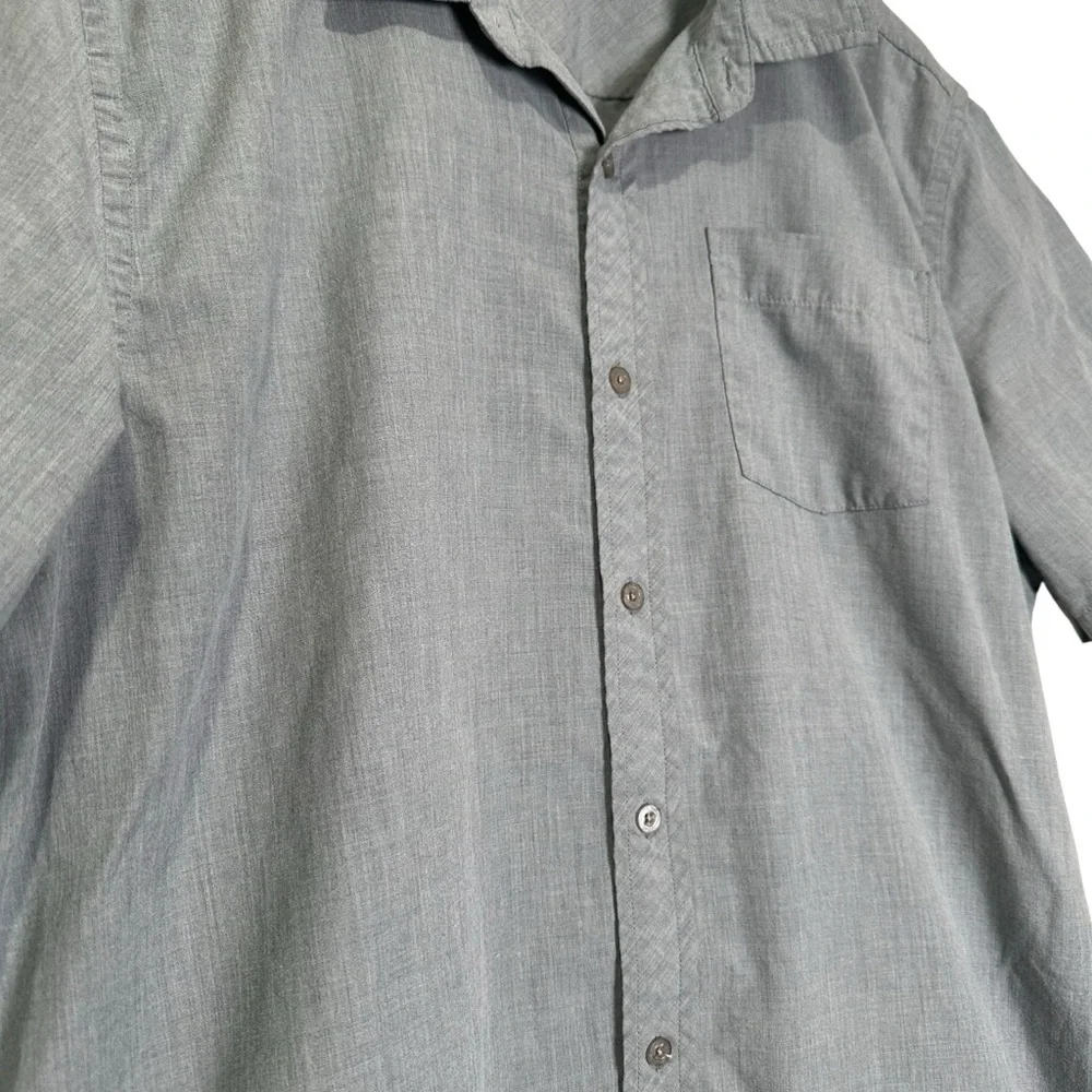 Travis Mathew Men’s XL Cotton Blend Gray Short Sleeve Button Shirt